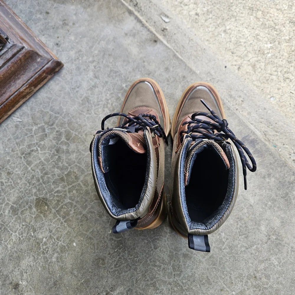 Sorel Brown and Tan Heeled Boots - Picture 5 of 7